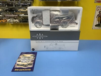 First Gear 1949 KB-8  International  Fire Truck Plant Protection  #19-2721 New - Image 1 of 4