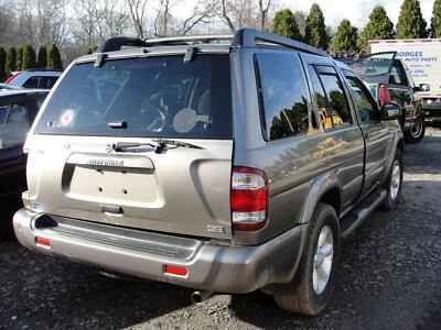 Caja cerebral chasis Nissan Pathfinder 03 Foto 1 de 4