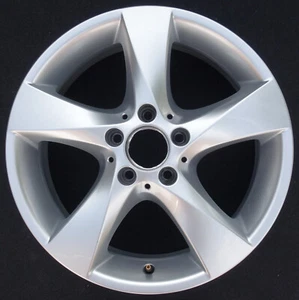¡EXCELENTE llantas de aluminio originales Mercedes-Benz Vito Clase V W447 7x17 H2 ET51 A4474012200 - Imagen 1 de 14