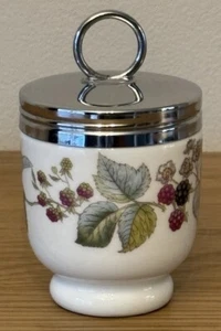 ROYAL WORCESTER PORCELAIN EGG CODDLER BLACKBERRY PATTERN - Picture 1 of 6