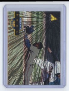1994 Pinnacle Museum Collection Sammy Sosa Chicago Cubs #3