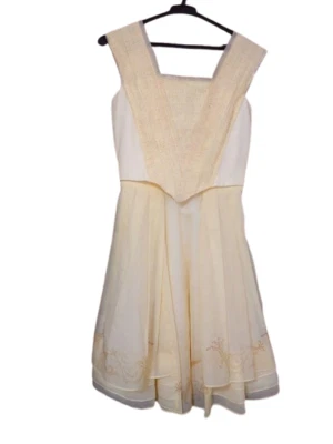 Vestido de una pieza Secret Honey La Bella y la Bestia versión de acción en vivo Bella Foto 1 de 4