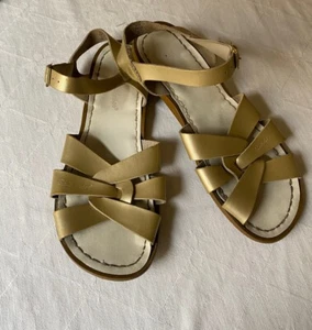 Saltwater Sandals Women Gold Size 8 Or EUR 40 UK 7.5 Flat Open Toes - Picture 1 of 12