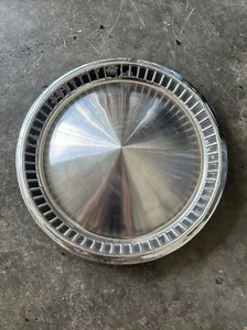 14" 1957 Original Plymouth Belvedere Savoy Plaza Hubcap Vintage OEM - Picture 1 of 5