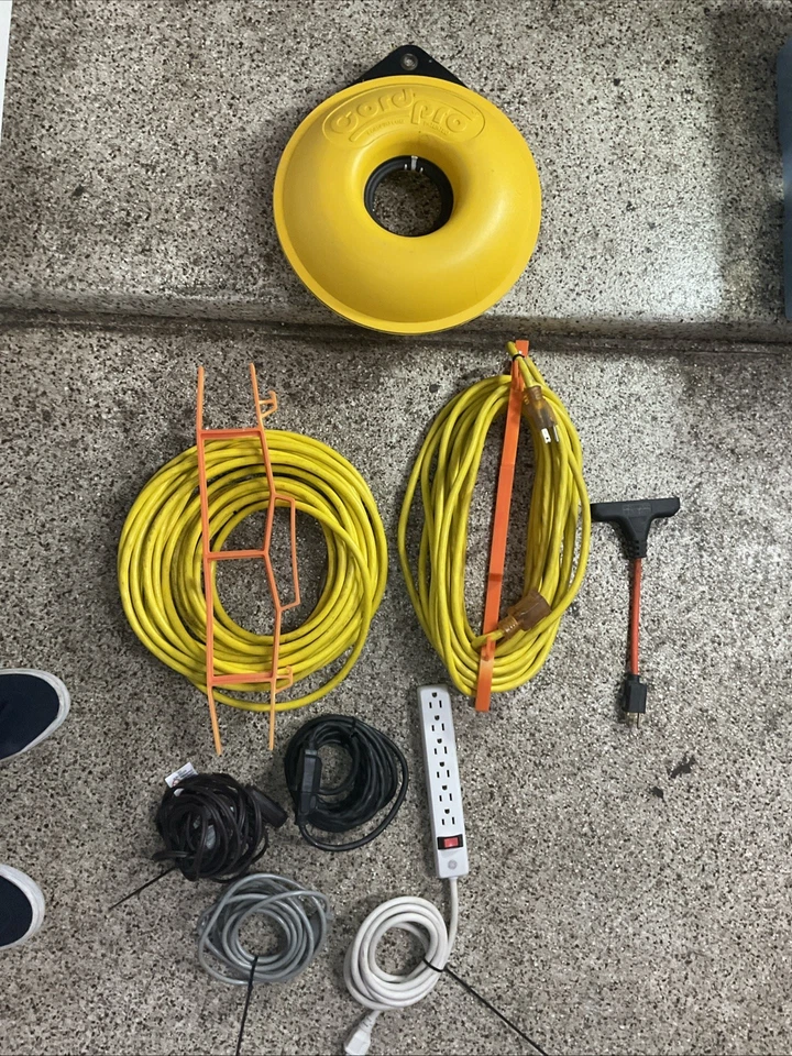 2 Prime Wire&Cable Sjtw 50’ 15A 12/3-Gauge Outdoor W/Lighted Ends & Some Extras - Image 1 of 4