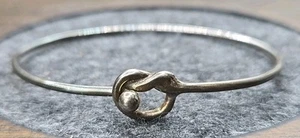 925 Sterling Silver Open Love Knot Hook Bangle Bracelet 6 Grams - Picture 1 of 4