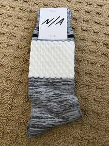 NEU N/A halbhohe einzelne Stricksocken Gr. OS mehrfarbig neu mit Etikett *im Einzelhandel!* - Bild 1 von 4