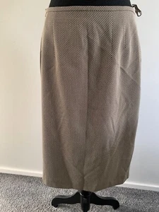 Basler Brown Pencil Knee Length Skirt Size 12 Viscose Blend - Picture 1 of 4