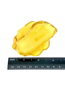 Espécimen natural de caramelo/yema de huevo ámbar báltico - grande 66 g - Imagen 1 de 2