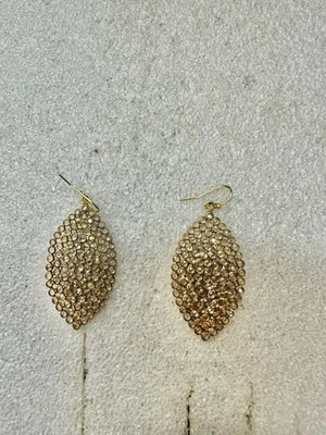 "Juego de aretes colgantes de forma ovalada de topacio ahumado rellenos y bisel de oro amarillo de 14 k 2""" Foto 1 de 4