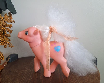 Hasbro MLP G1 My Little Pony Perfume Puff Pônei Sweet Lily Vintage 1984 - Imagem 1 de 4