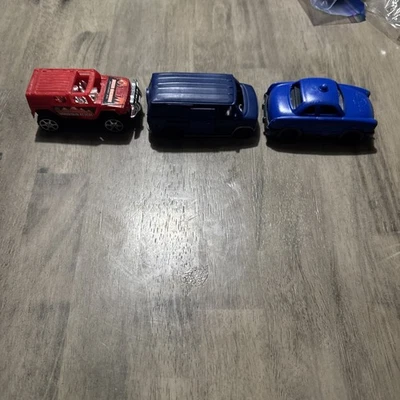(3) 4” brinquedo Hummer, van, carro de polícia - Imagem 1 de 4