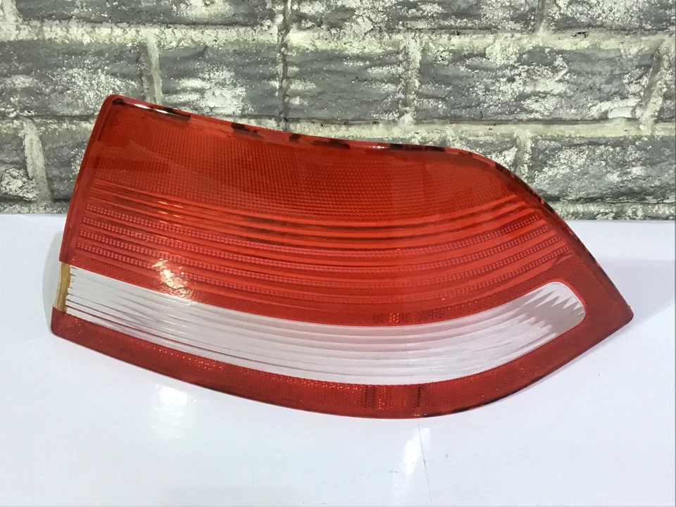 2003-2007 Saab 9-3 Tail Light Lens Cover Right (passenger Side) OEM, FAIR - Image 1 of 4