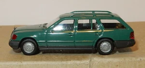 Micro Wiking Ho 1/87 Mercedes Benz 230 Te Green Dark No Box #15413 - Picture 1 of 6