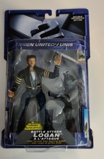 Toy Biz X2 X-Men United Super Poseable Battle Attack Logan Wolverine with Wolf