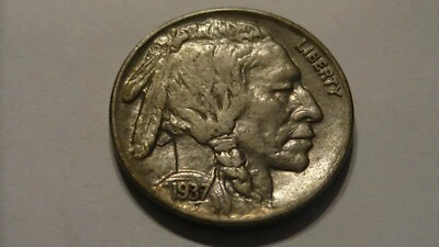 1937 INDIAN HEAD BUFFALO NICKEL UNITED STATES COIN UNCIRCULATED DIE BREAK ERROR - Image 1 of 4