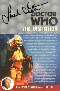 Doctor Who: The Visitation DVD Insert Signed by SARAH SUTTON - Imagen 1 de 1