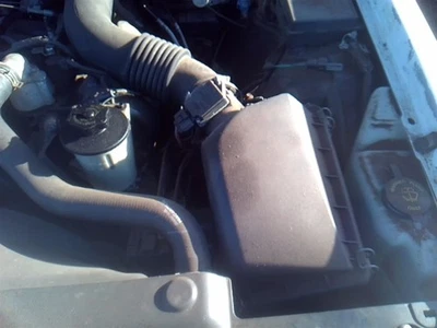 Filtro de aire 4,6 L compatible con 96-99 Crown Victoria 30289904 Foto 1 de 4