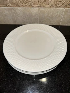Oneida Wicker Basket Weave Set Of 4 White Dinner Plates 10 3/4" - Picture 1 of 3