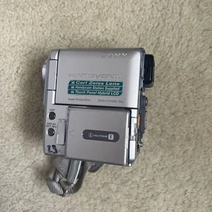 Sony DCR-PC106E MiniDV Tape Digital Video Camera Handycam For Parts Not Working - Bild 1 von 8