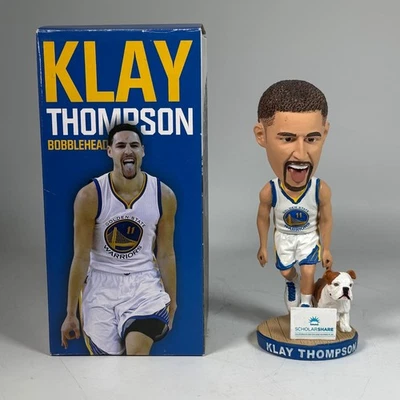 Klay Thompson con Rocco Bobblehead 2016 Golden State Warriors SGA Foto 1 de 4