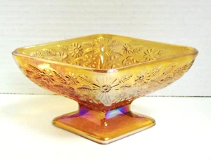 Plato de caramelo vintage con pedestal en forma de diamante de 6,5" - vidrio de carnaval ámbar - Imagen 1 de 4