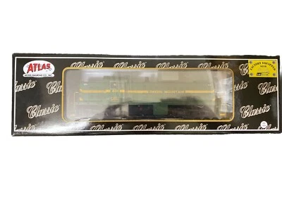 NEW Atlas Classic Gold RS-1 Locomotive Green Mountain #401 | Item # 10003006 - Image 1 of 3