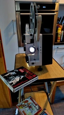 1974 Super 8 Filmprojektor Eumig ‼️ Set ‼️ siehe Beschreibung Retro  / Vintage  - Bild 1 von 4