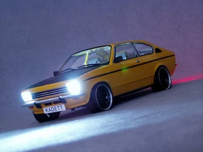 Opel Kadett C Coupe 1:18 Tuning Xenon Calibra Manta Rekord GT R Männer Geschenk - Bild 1 von 4