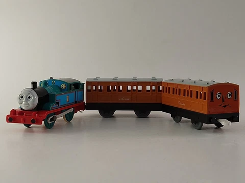 Thomas & Friends PLARAIL "THOMAS" + coaches TrackMaster TOMY HiT Toy Company Cover