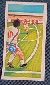 Play Better Soccer No. 22 By Brooke Bond Tea - Picture 1 of 2