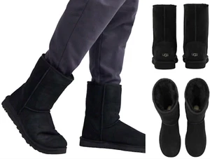 Botas UGG Classic Short Para Hombre De Piel De Oveja Suede Color Negro Bnwt 42 - Imagen 1 de 24