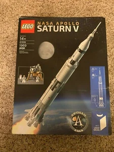 LEGO 21309 Ideas NASA Apollo Saturn V Rakete - Brandneu versiegelt nicht mehr im Handel erhältlich - Bild 1 von 8