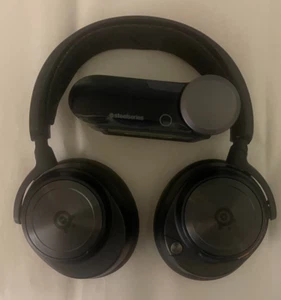 SteelSeries Arctis Nova Pro Wireless Over-Ear Gaming Headset (No Cords) - Bild 1 von 5