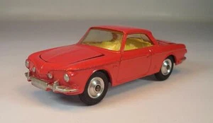 Corgi Toys 239 Volkswagen 1500 Karmann Ghia rot mit Koffer #6538 - Bild 1 von 1