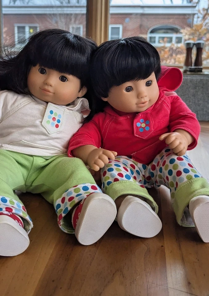 Juego de muñecas gemelas asiáticas American Girl Bitty Baby Foto 1 de 4