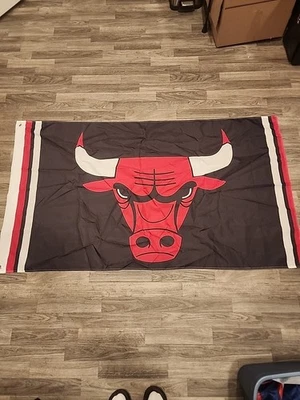 Bandera grande de los Chicago Bulls 3x5 Foto 1 de 4