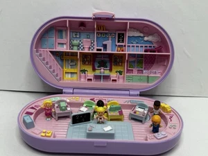 VINTAGE POLLY POCKET BLUEBIRD 1992 STAMPIN SCHOOL COMPCT 100% KOMPLETT TOP - Bild 1 von 6