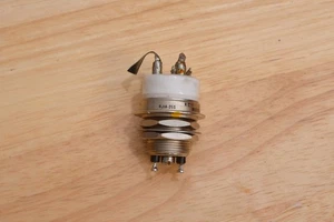 JENNINGS RJ1A-26S RELÈ SOTTOVUOTO PER COMMUTAZIONE AMPLIFICATORE QRO QSK ALTA POTENZA - Foto 1 di 2