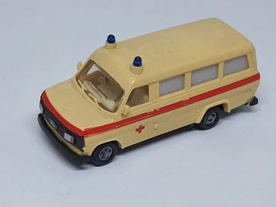 Ford Transit Krankenwagen von Praline Modellauto (1D) - Bild 1 von 2