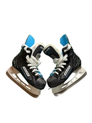 Bauer X-LP 青年曲棍球溜冰鞋几乎没有磨损 尺码 11-黑色磨刀刀片 — 第 1/4 张图片