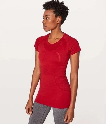 Рубашка женская Lululemon Swiftly Tech 4 красная бесшовная с коротким рукавом для бега спортзала экипажа - Изображение 1 из 4