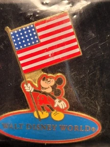 Vintage Walt Disney World Pin Mickey Mouse Flag Patriotic America USA Trading - Picture 1 of 3