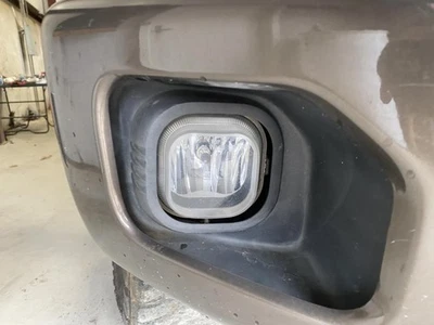 Luz antiniebla de esquina/estacionamiento para pasajeros para camioneta Ford F250SD 11-16 1891224 Foto 1 de 4