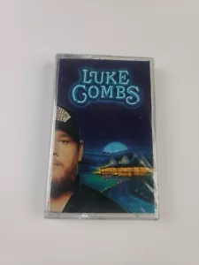 Luke Combs Gettin' Old Cassette 2023 Brand New Factory Sealed Country Music - Imagen 1 de 3