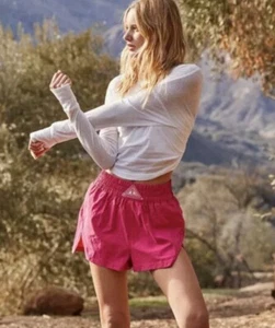 Pantalones Cortos Free People Movement Mujer Next Round Talla S Rosa Fruta de la Pasión Barbie - Imagen 1 de 10