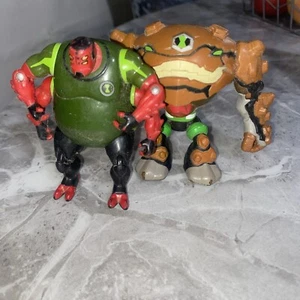 ben 10 figure gorvan quattro braccia e Gravattack - Foto 1 di 1