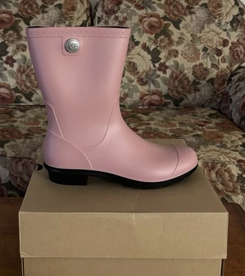 Botas UGG Sienna de Goma Impermeable Media Pantorrilla Rosa Para Mujer Talla 9 Nuevas En Caja Foto 1 de 2