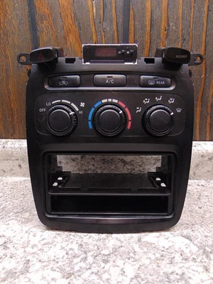 01-07 TOYOTA HIGHLANDER HEATER AC CLIMATE CONTROL  84010-48091 - Image 1 of 4