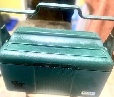 Refrigerador Stanley mais antigo com garrafa térmica. Ótimo estado. Sem caixa. - Imagem 1 de 4